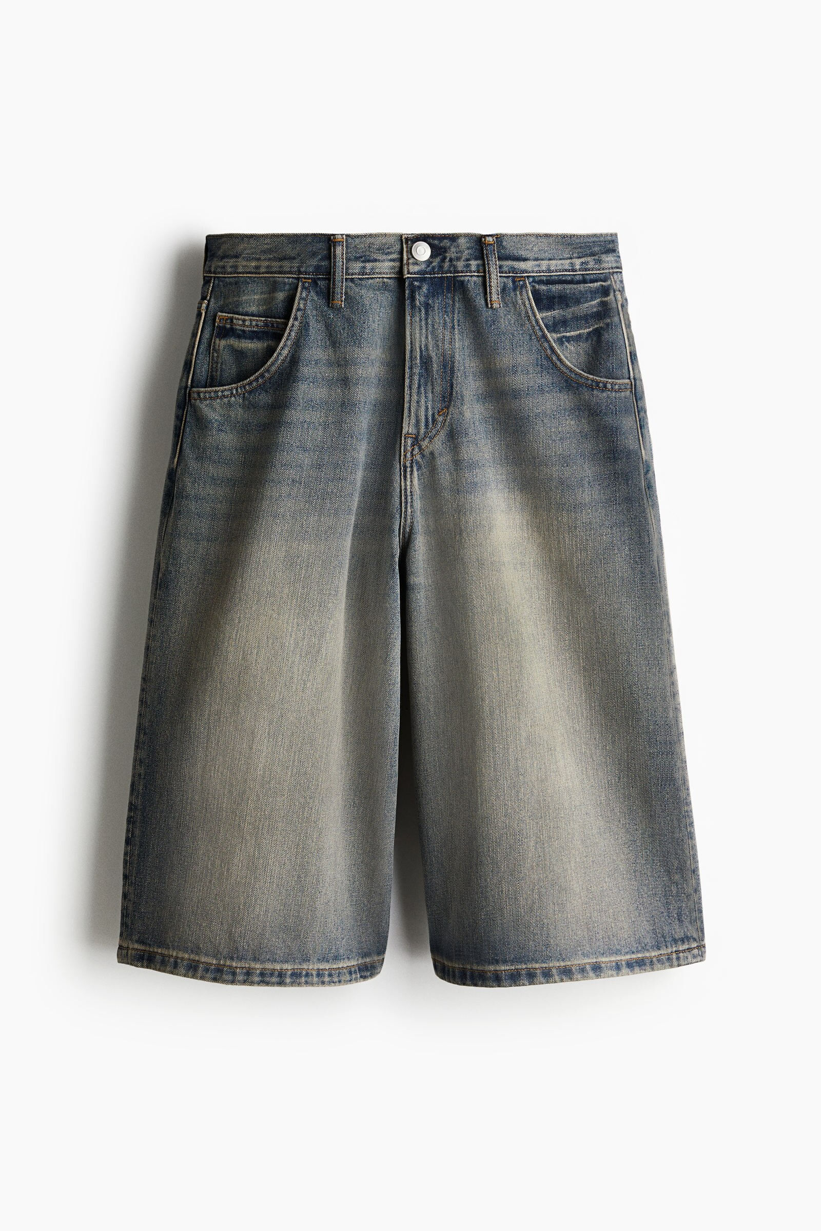 Bermuda em denim super baggy | H&M Brasil